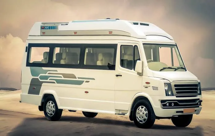 Comfortable private car tour in India